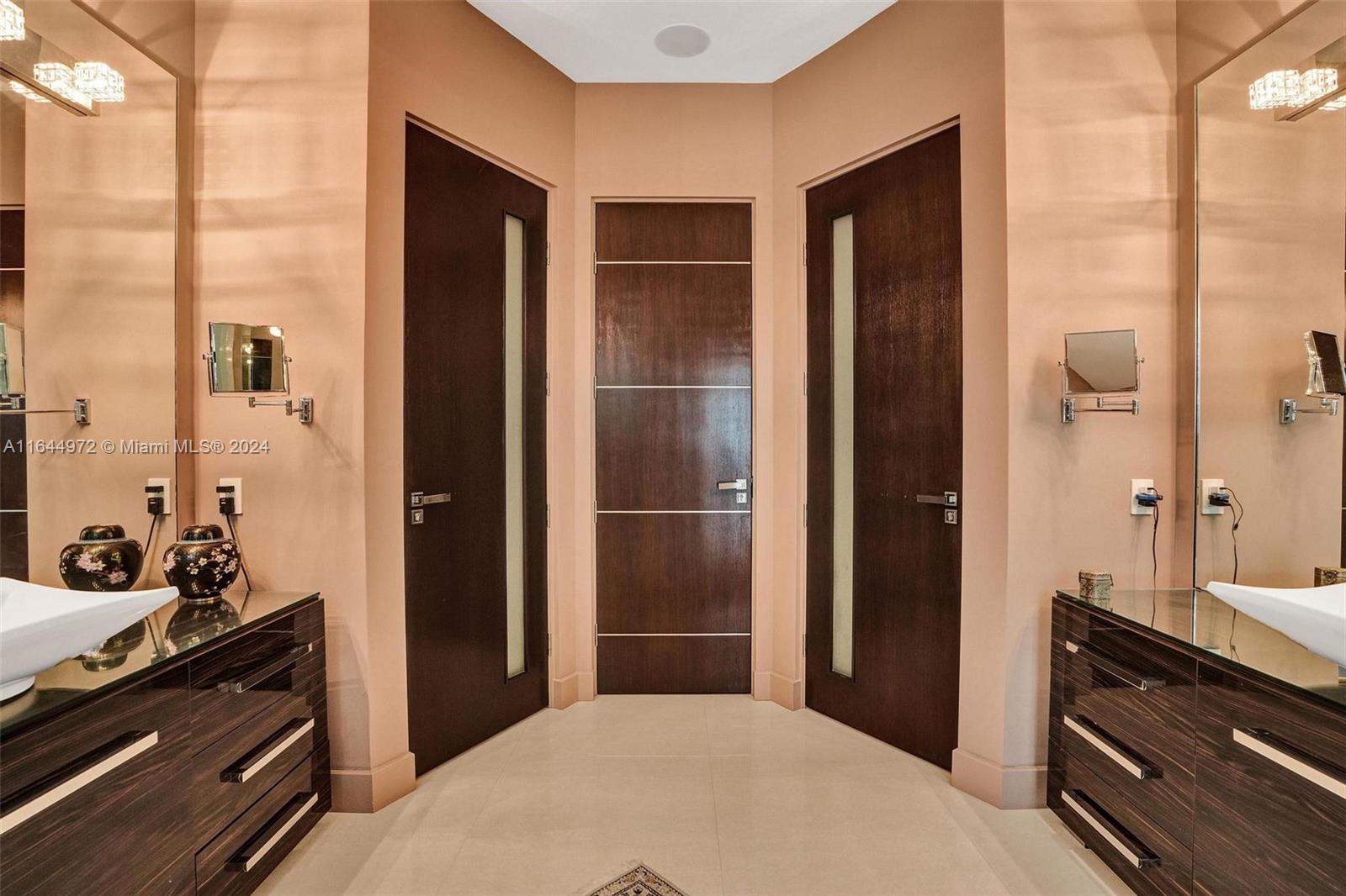 CORAL RIDGE COUNTRY CLUB - Residential