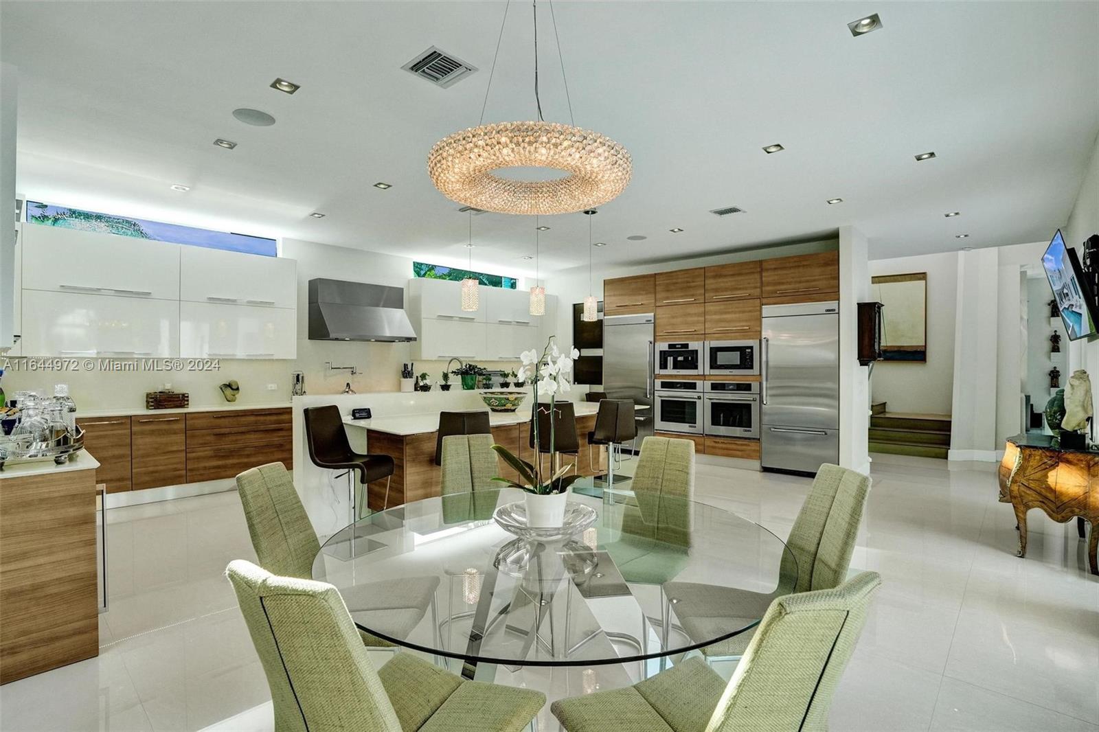 CORAL RIDGE COUNTRY CLUB - Residential