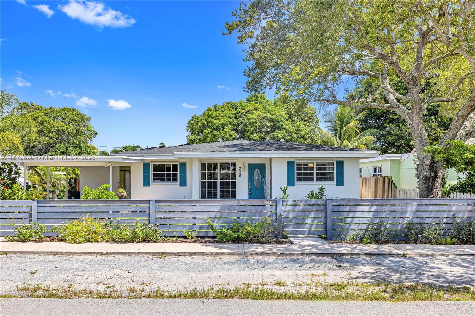 MODELO PARK - Residential Lease