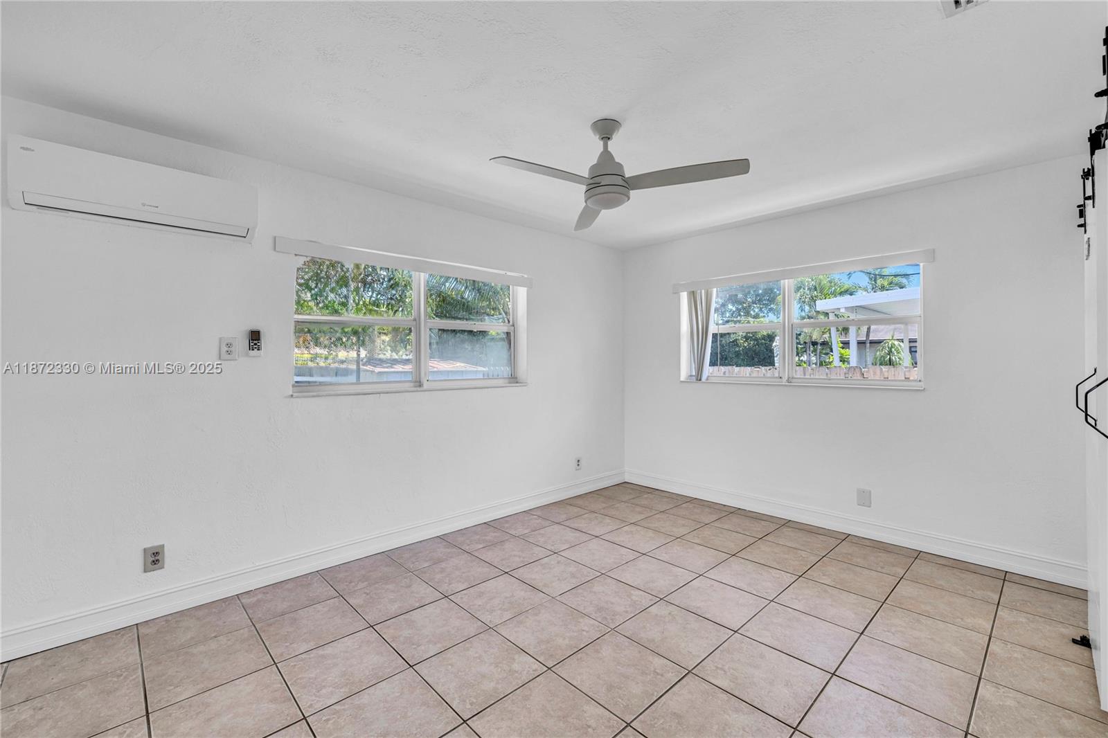 MODELO PARK - Residential Lease