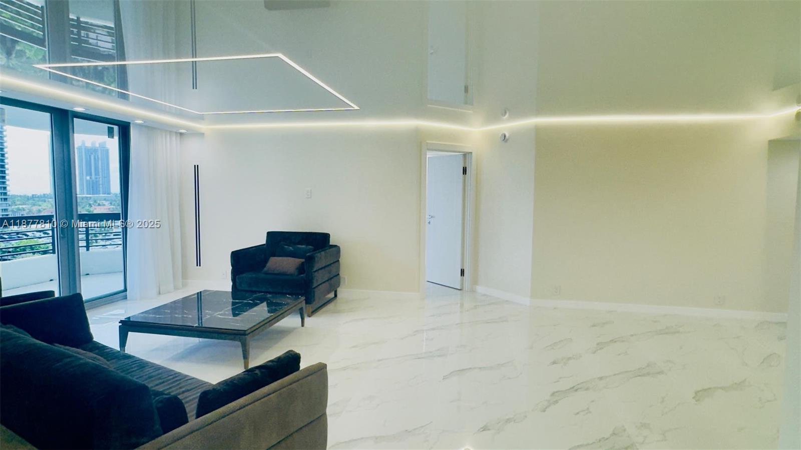 MYSTIC POINTE TOWER 400 C - Residential