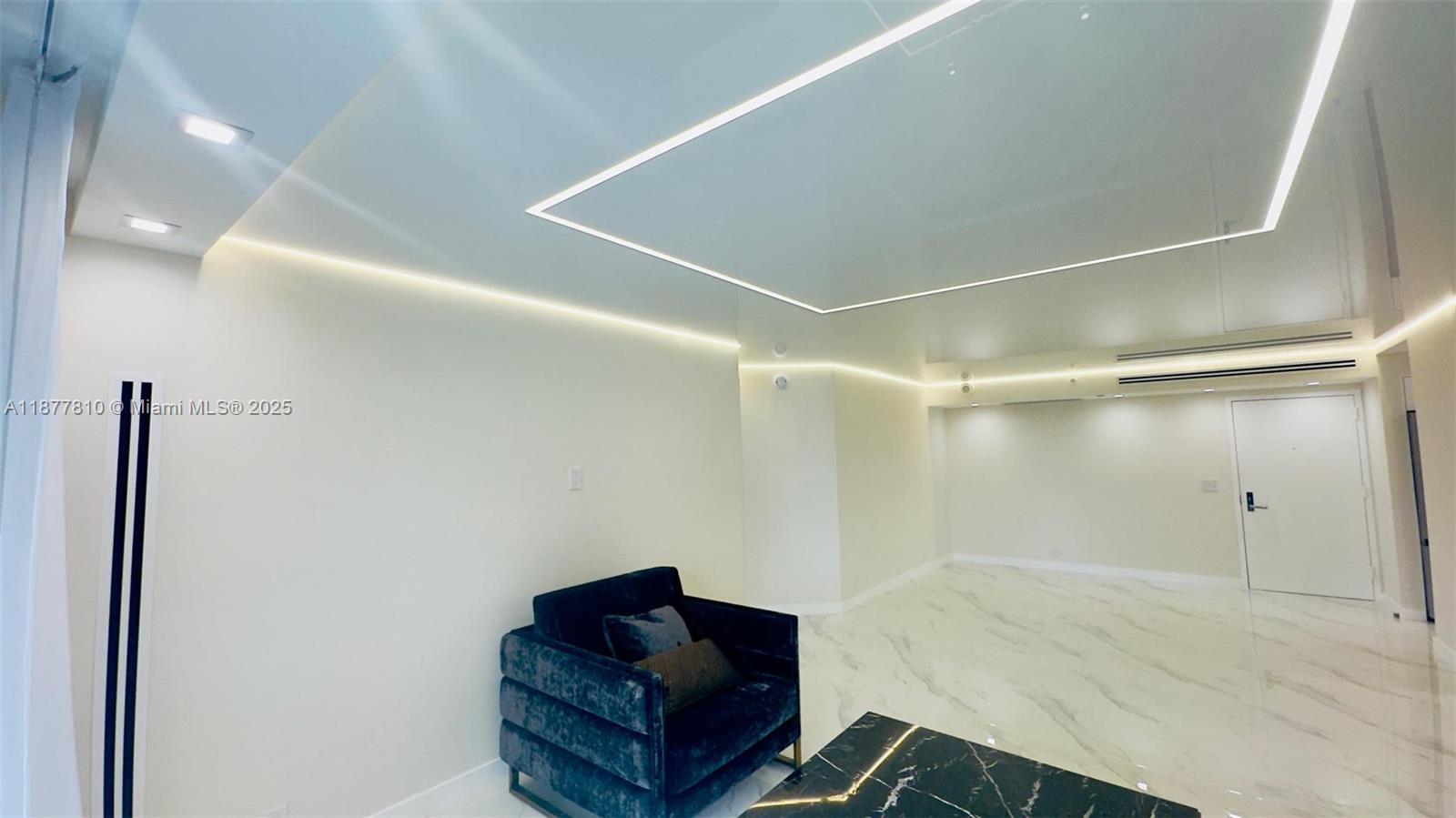 3500 Mystic Pointe Dr 1107