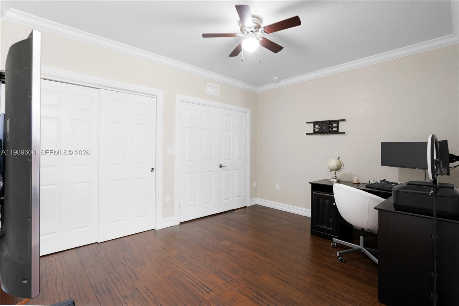 FLORIDIAN BAY ESTATES - Residential