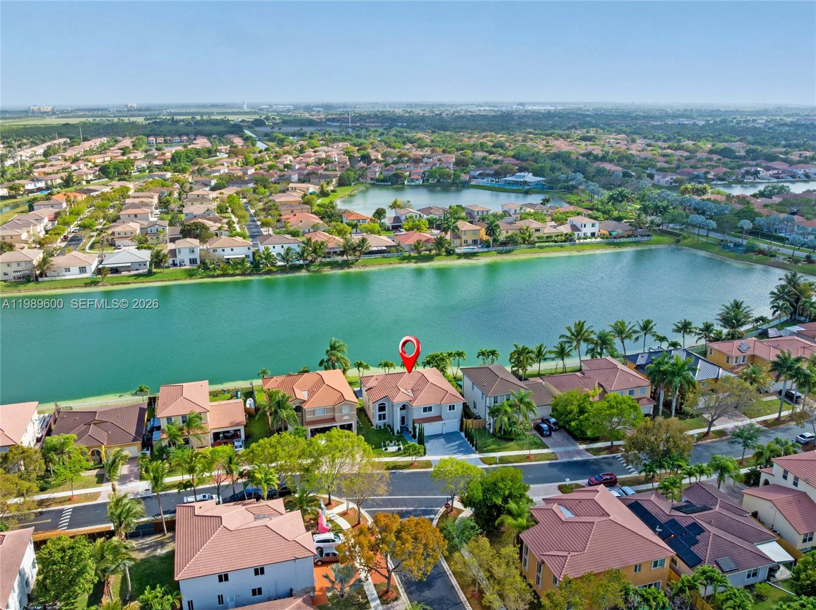 FLORIDIAN BAY ESTATES - Residential