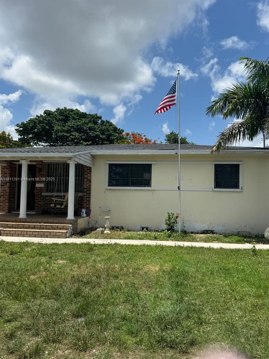 127 NW 14th St
