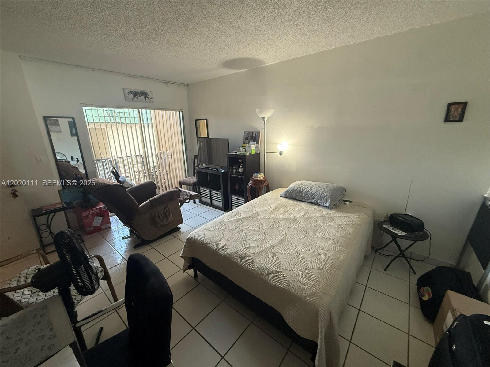 INTERNATIONAL CONDO - Residential