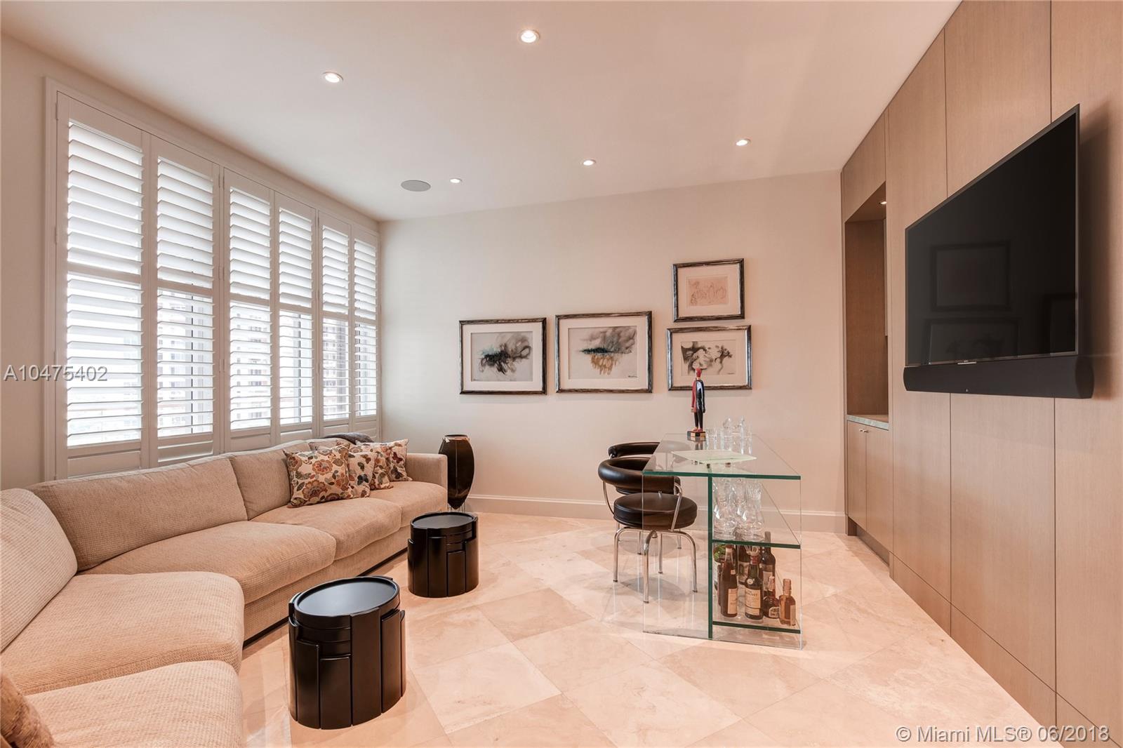 THE GABLES CONDO - Residential