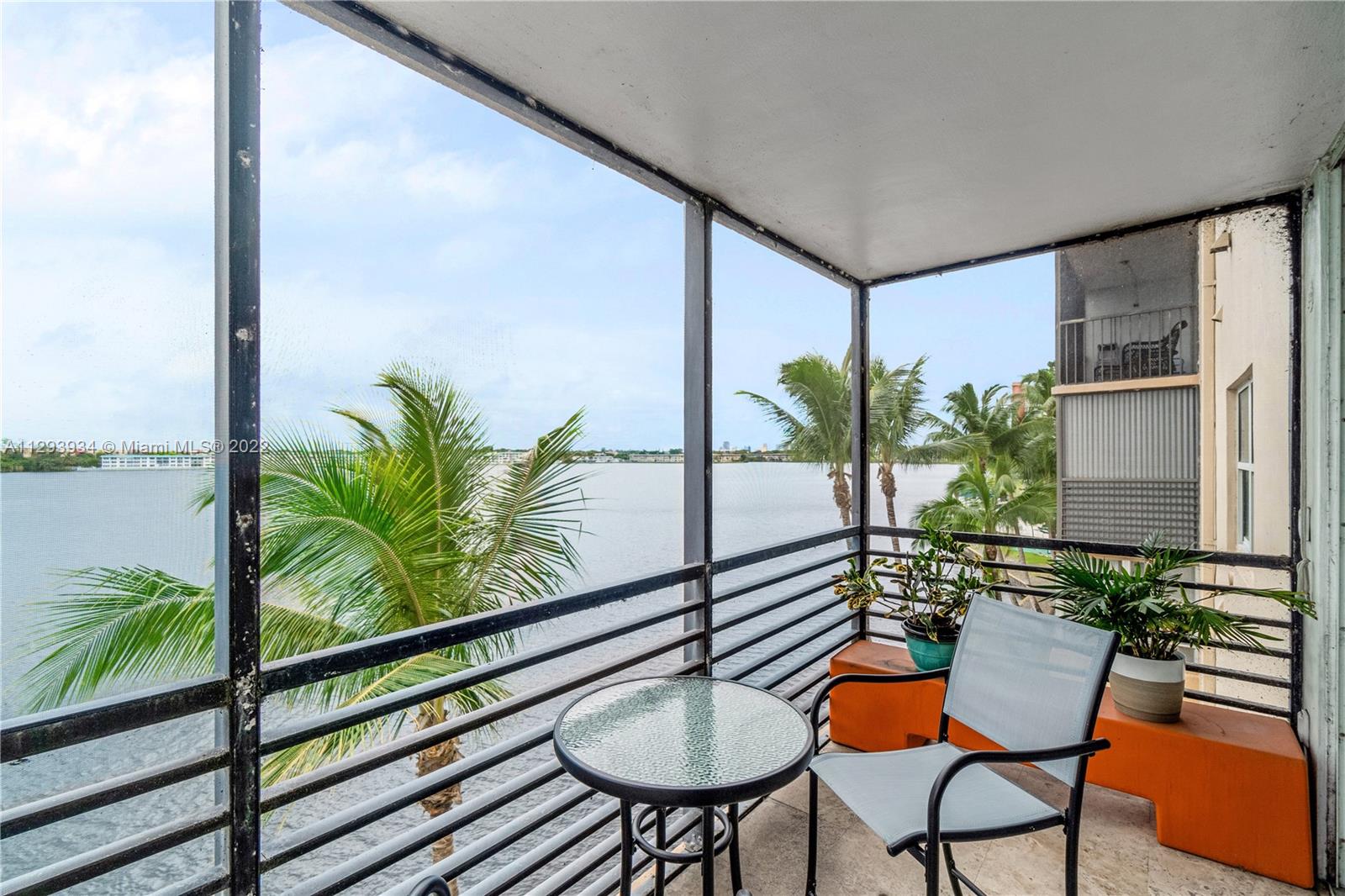 Photo 9 of 34 of 1075 NE Miami Gardens Dr 406 condo
