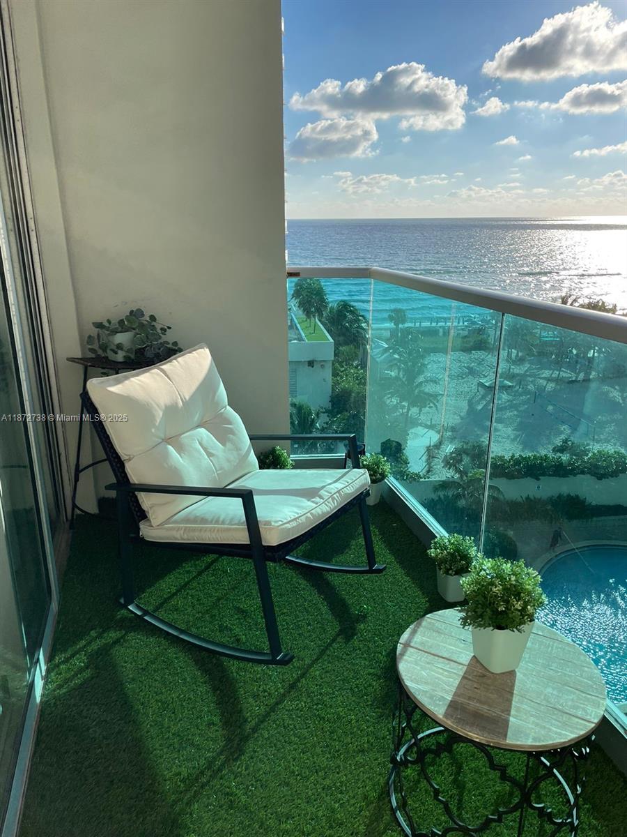 1 bedroom one and a half bathroom, fully furnished Condo. The HOA includes Wi-Fi and Cable, And amenities, GYM, Pool, Clubroom with Pool Table, Ping Pong Table, business meeting Room. The building has Beach Access. 24 hr. receptionist to Check in Guests, Valet Parking. 1 covered parking space for owner only. Laundry Room in Each Floor, the building is 20 Mins from The Fort Lauderdale Airport, close to Shopping Centers, Aventura Mall, Gulfstream Park and Casino. Short Term Rentals Allowed. Investment Opportunity.
Call or Text the Listing Agent for showings