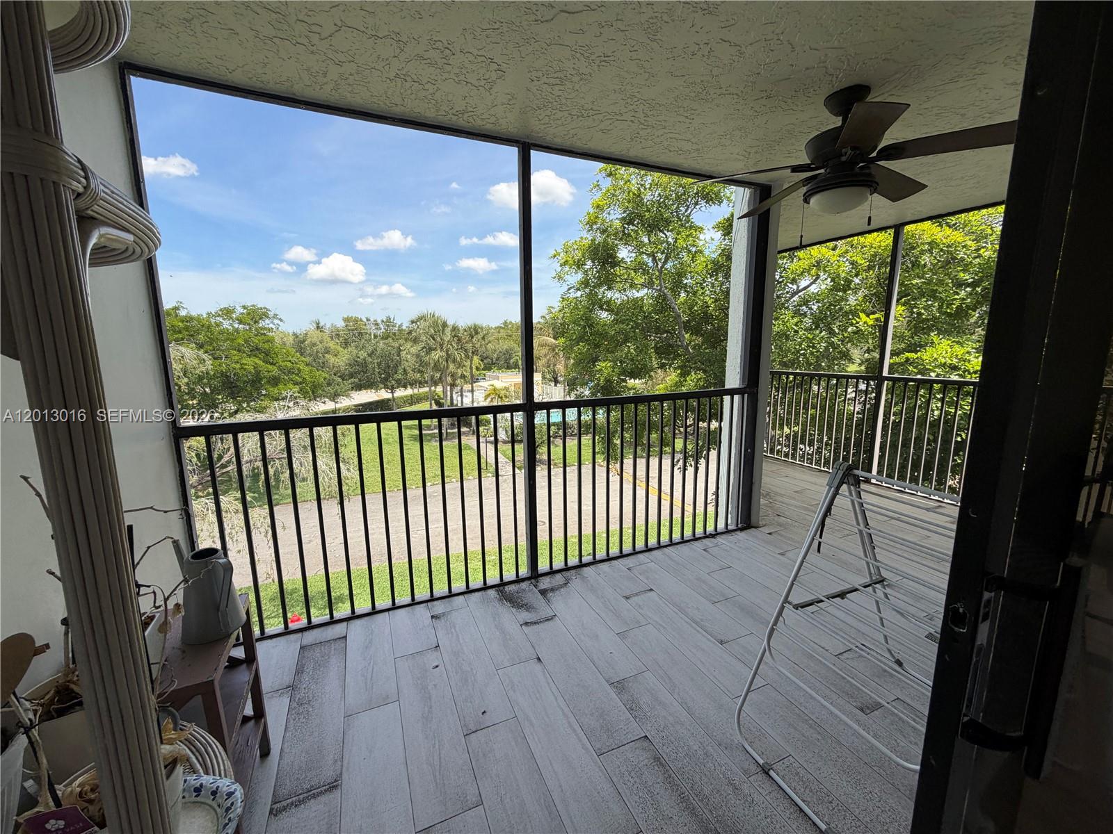 BLDG 130 OF COUNTRY CLUB - Residential Lease