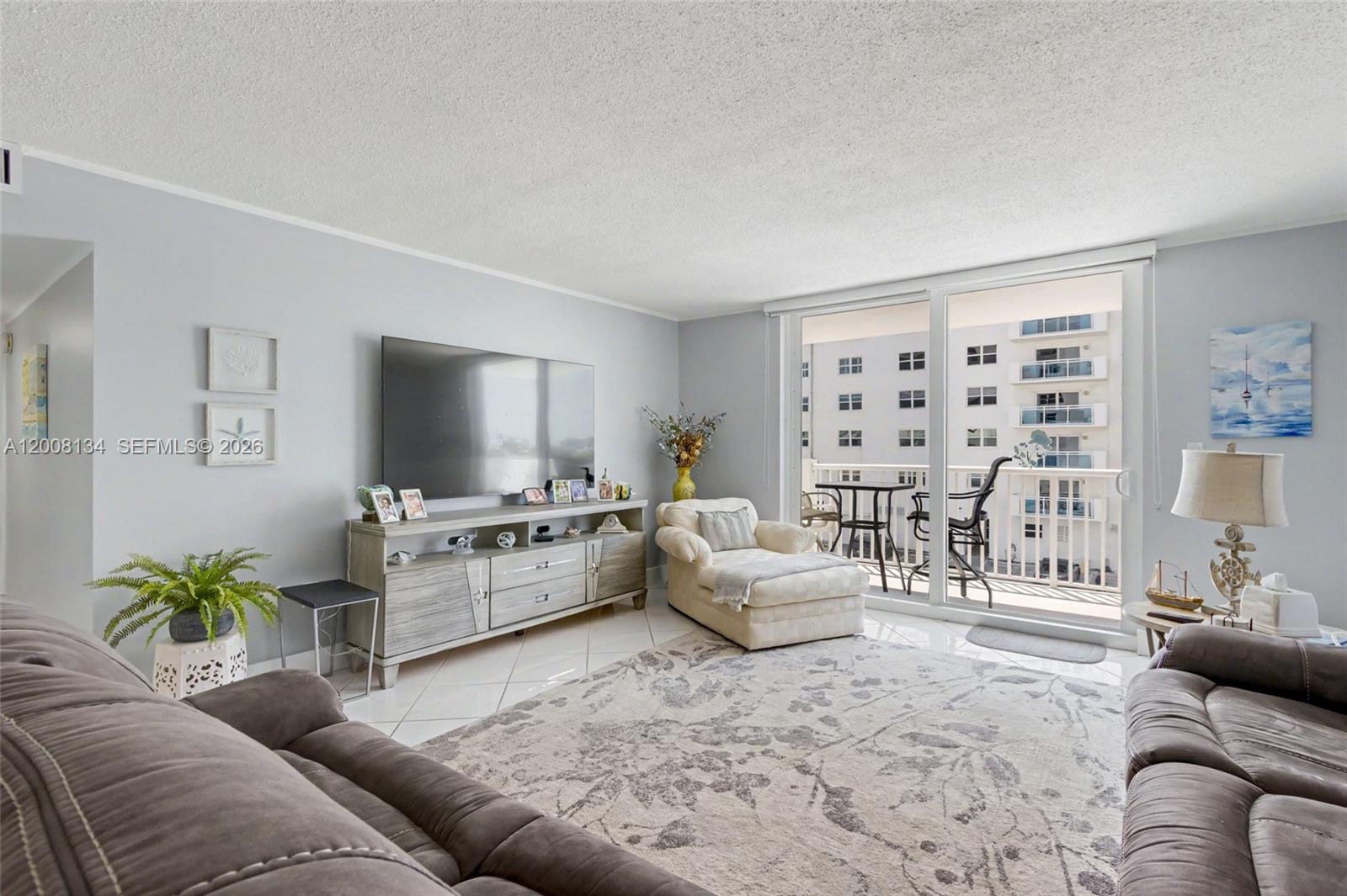 CAMBRIDGE TOWERS CONDO - Residential