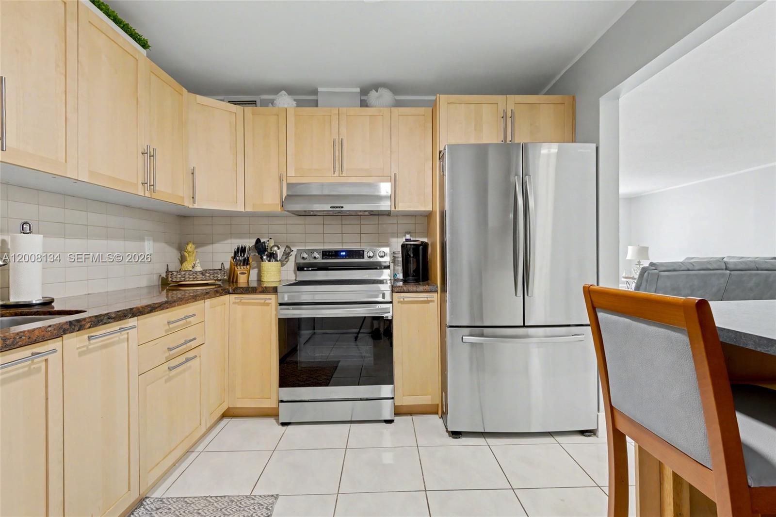 CAMBRIDGE TOWERS CONDO - Residential