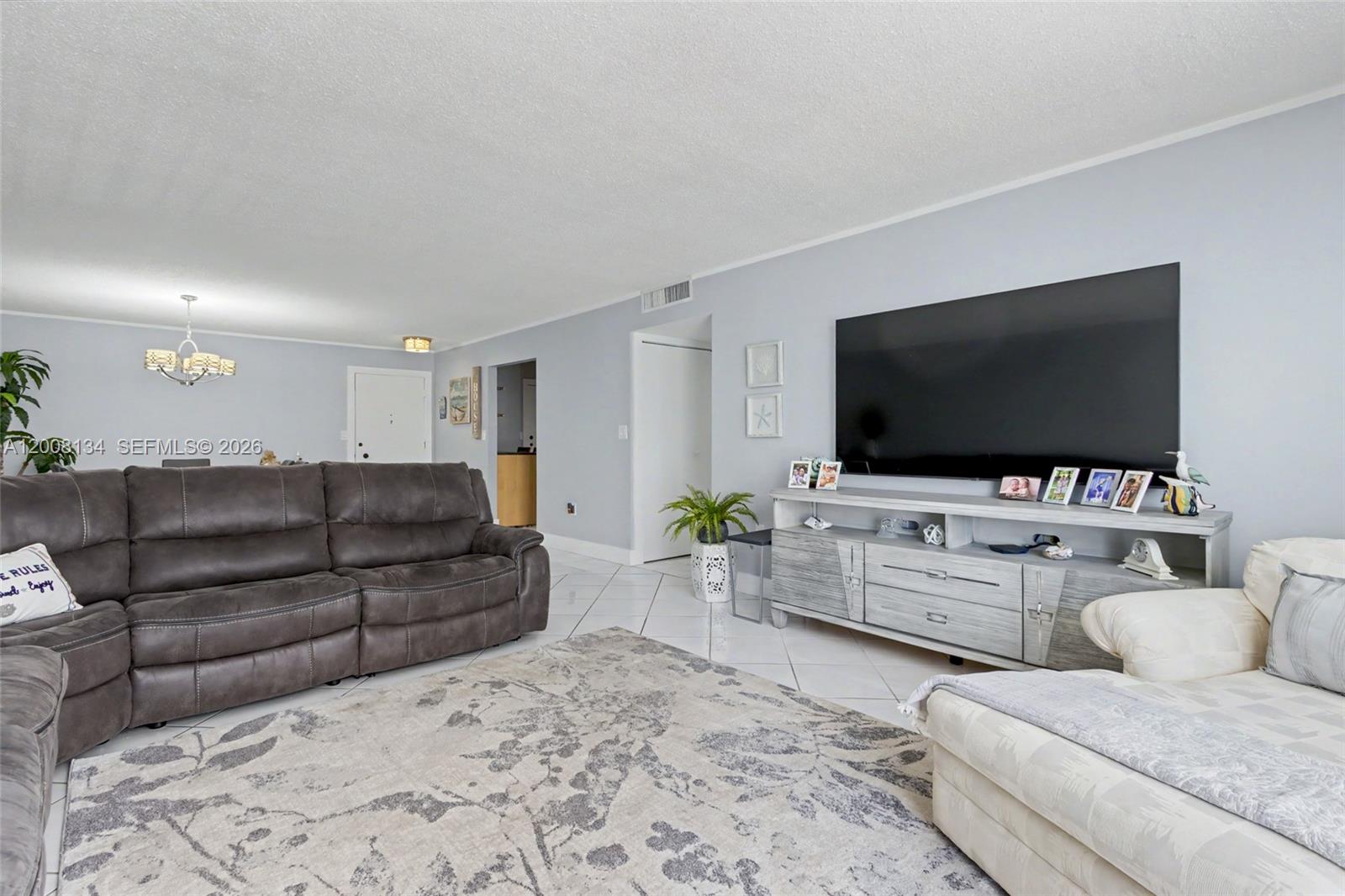 CAMBRIDGE TOWERS CONDO - Residential