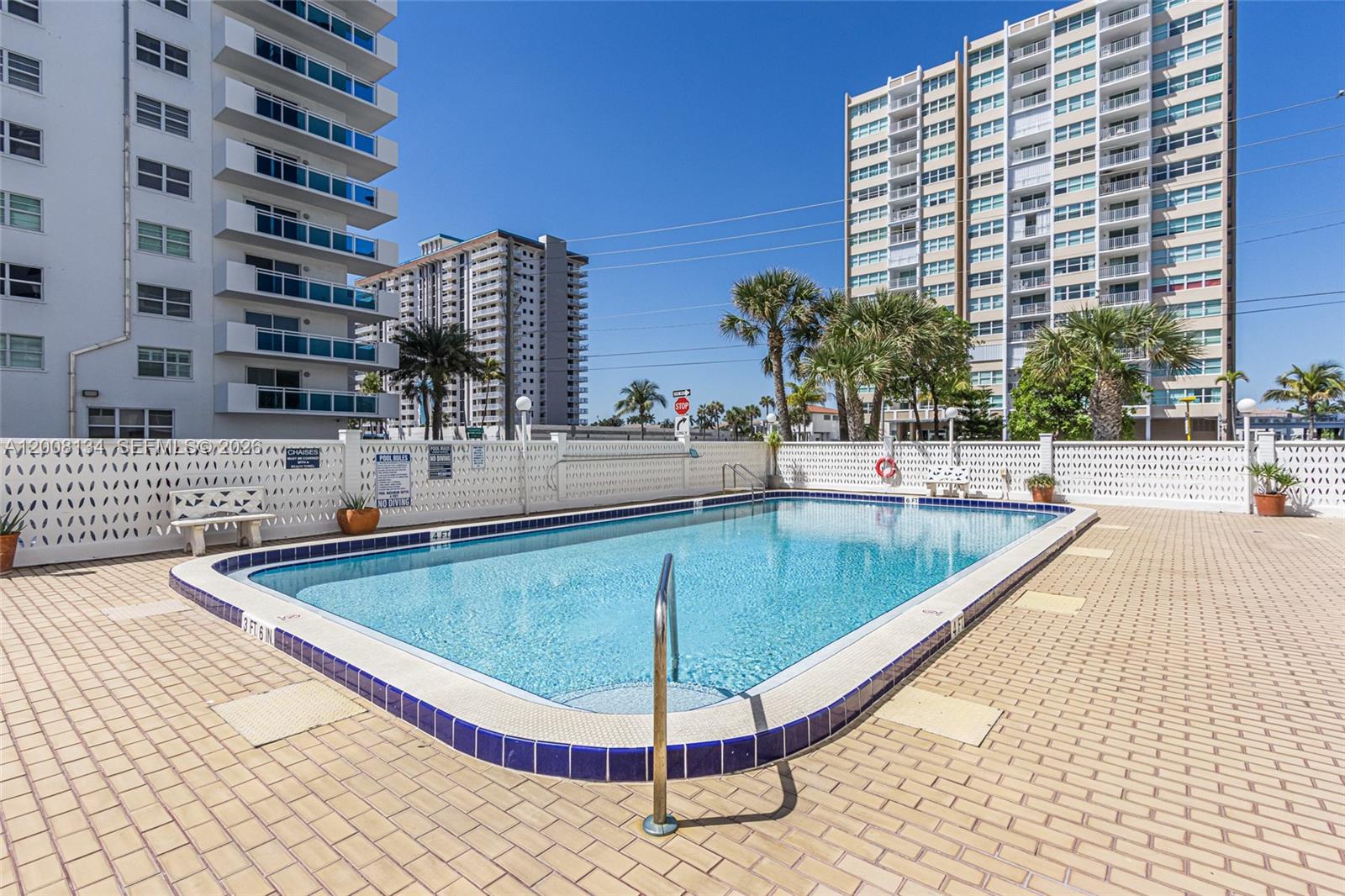 CAMBRIDGE TOWERS CONDO - Residential