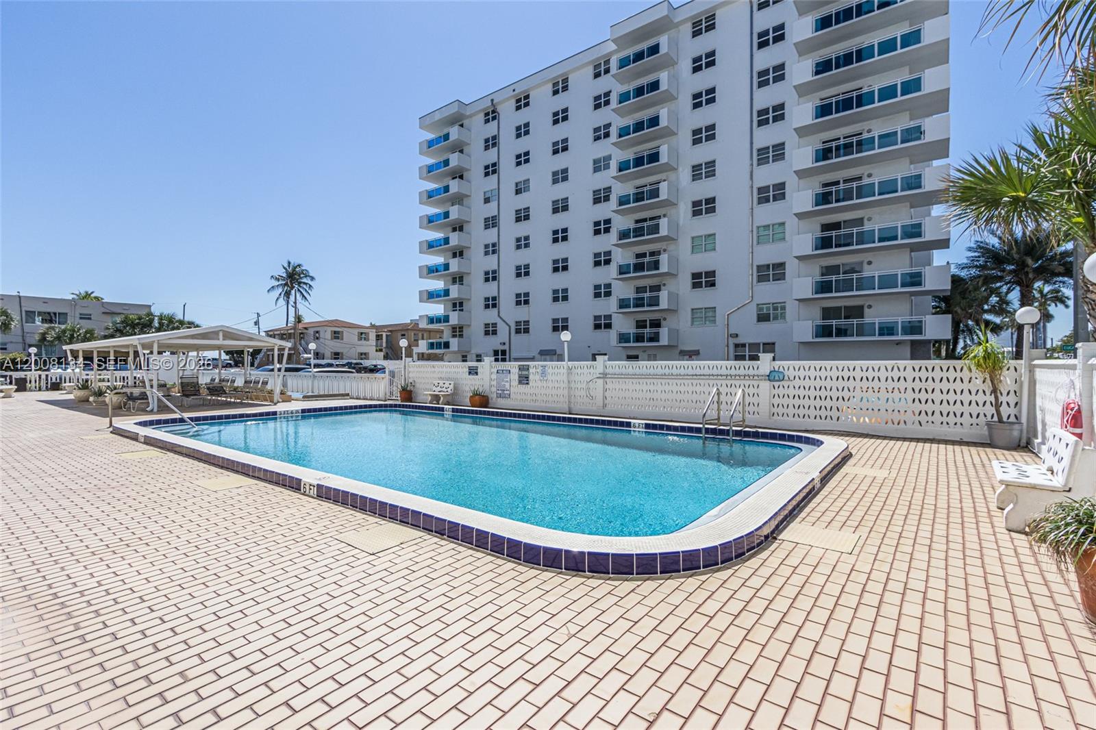 CAMBRIDGE TOWERS CONDO - Residential