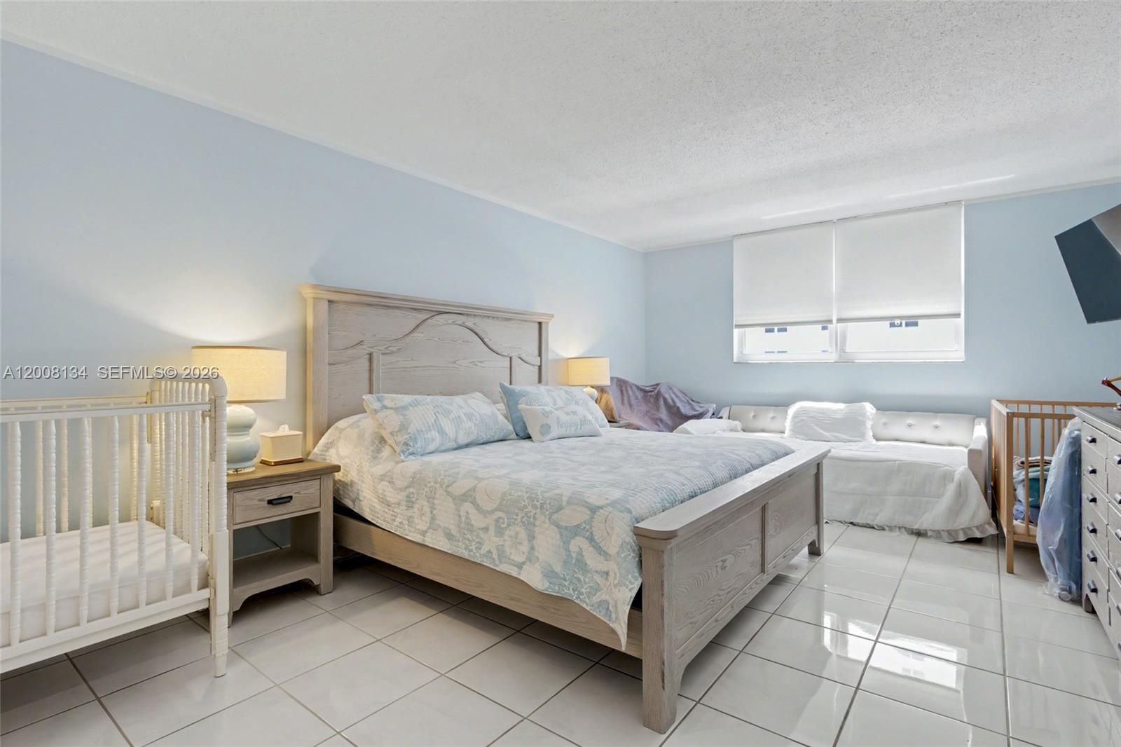 CAMBRIDGE TOWERS CONDO - Residential