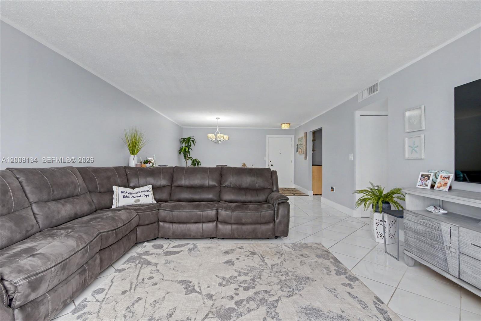 CAMBRIDGE TOWERS CONDO - Residential