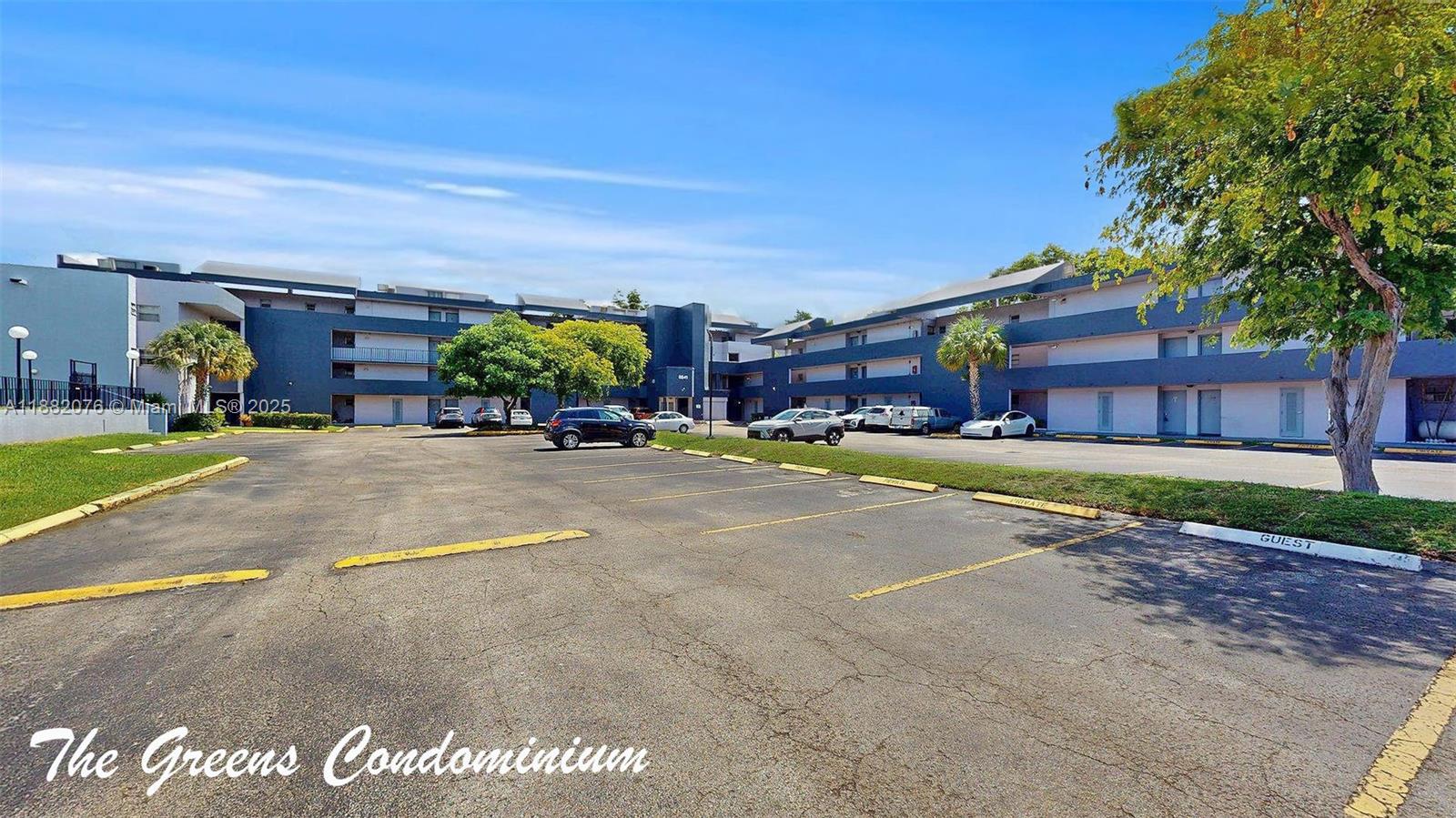 THE GREENS CONDO - Residential