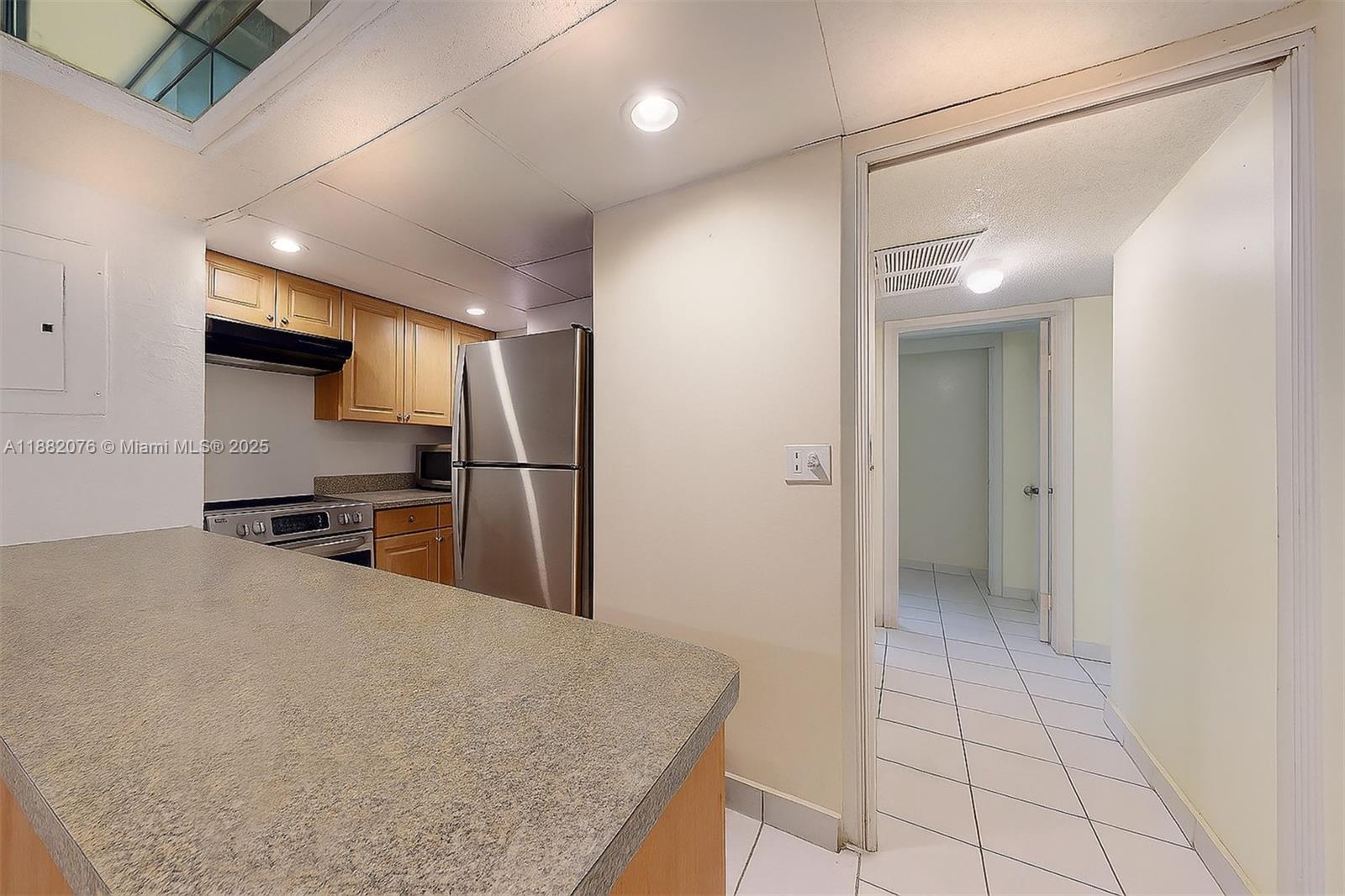 THE GREENS CONDO - Residential