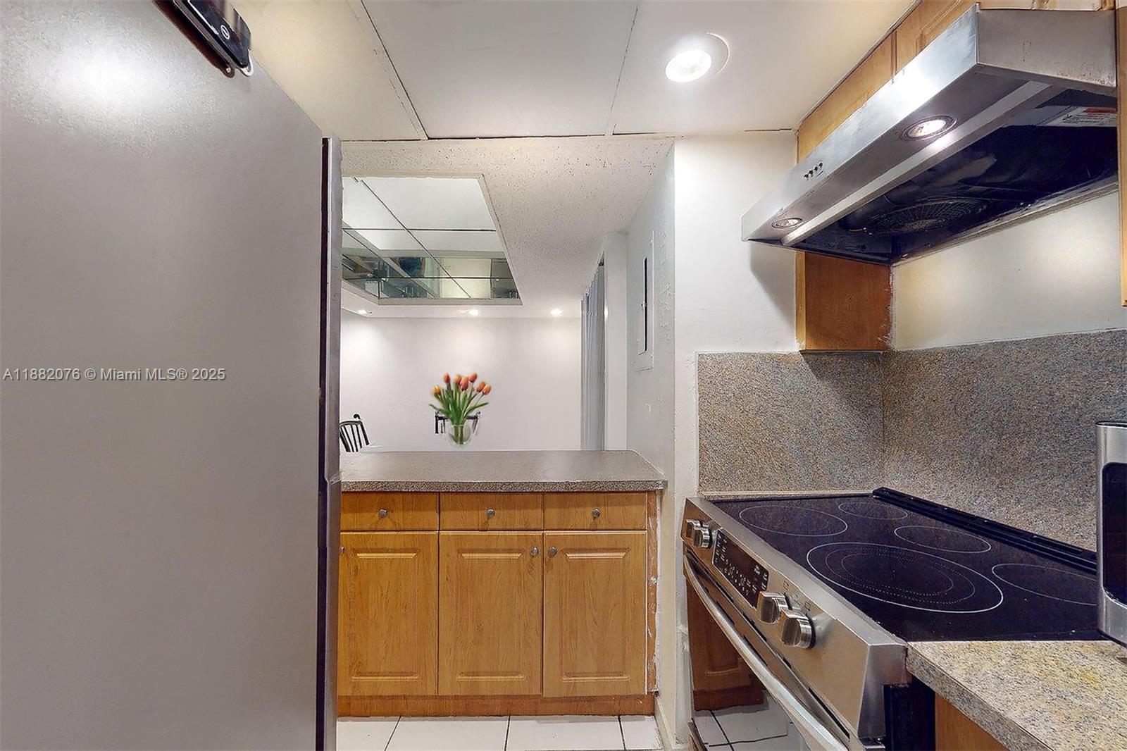 THE GREENS CONDO - Residential