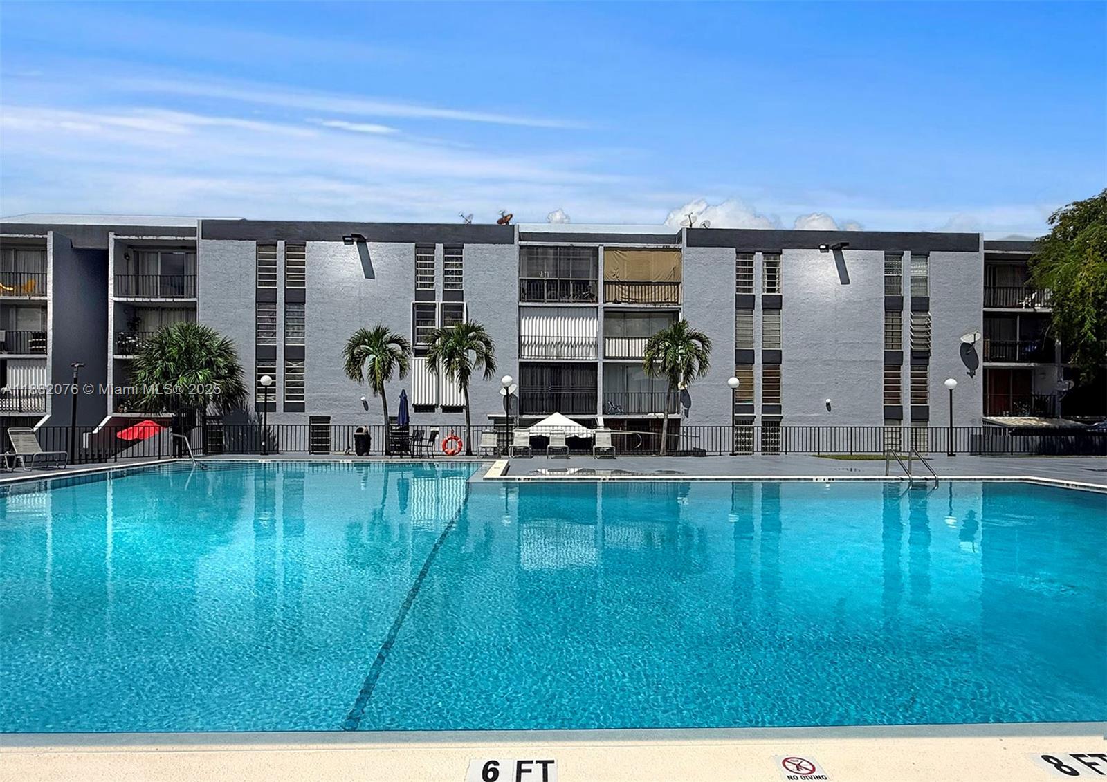 THE GREENS CONDO - Residential