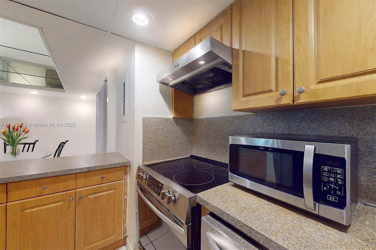 THE GREENS CONDO - Residential