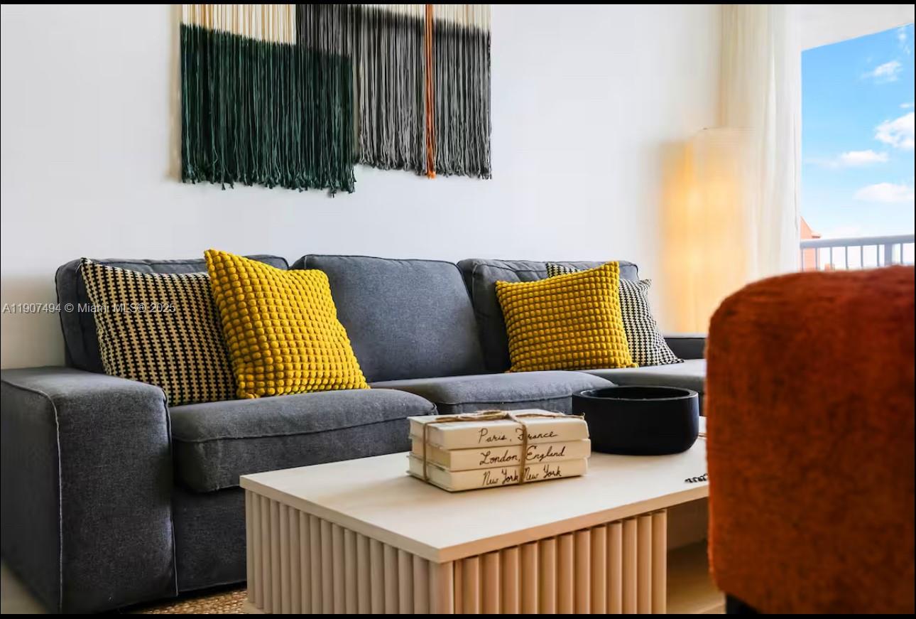 THE CLUB AT BRICKELL BAY - Residential Lease