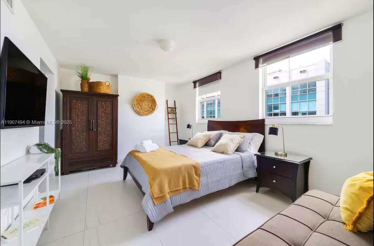 THE CLUB AT BRICKELL BAY - Residential Lease