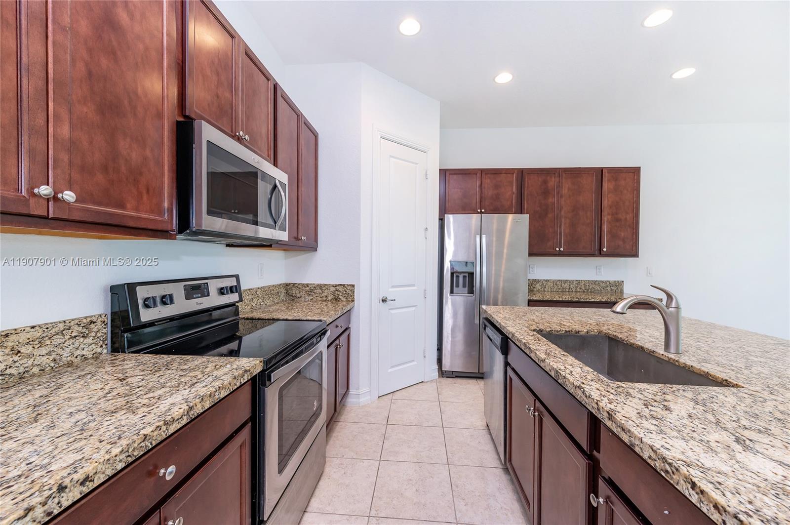 RAINTREE - Residential Lease