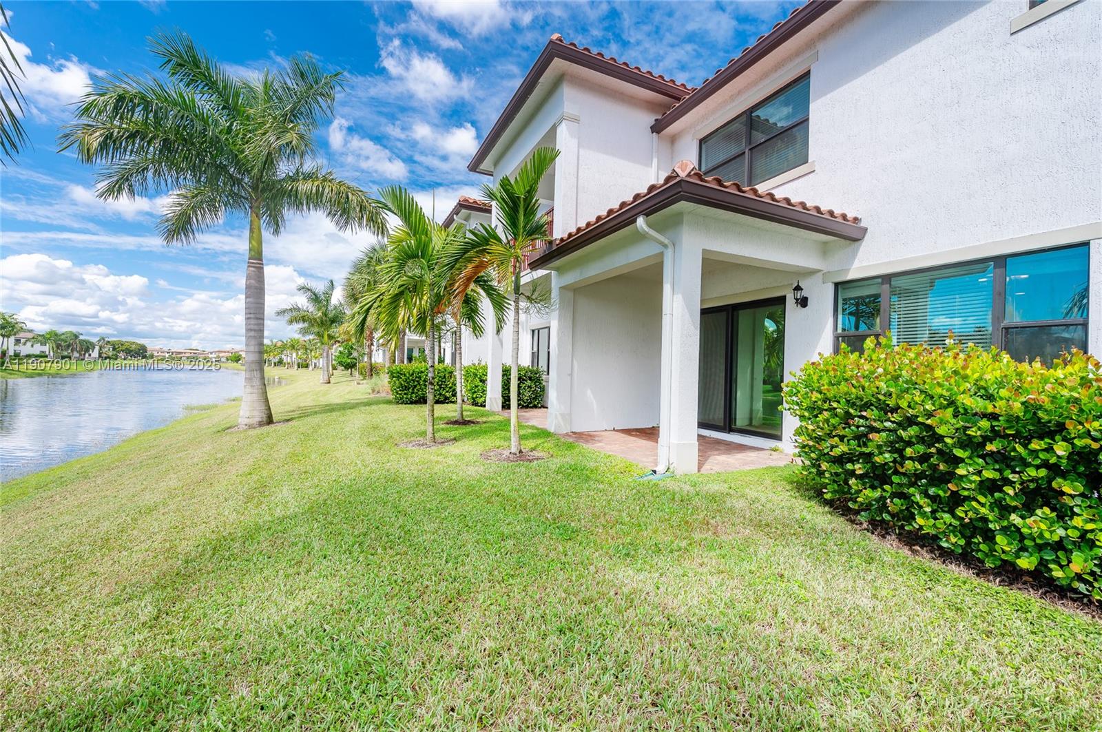 RAINTREE - Residential Lease