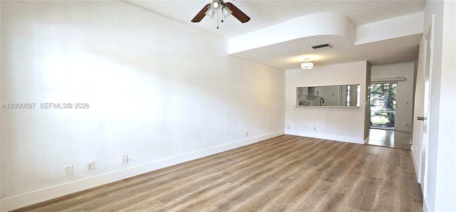 46 Simonton Cir