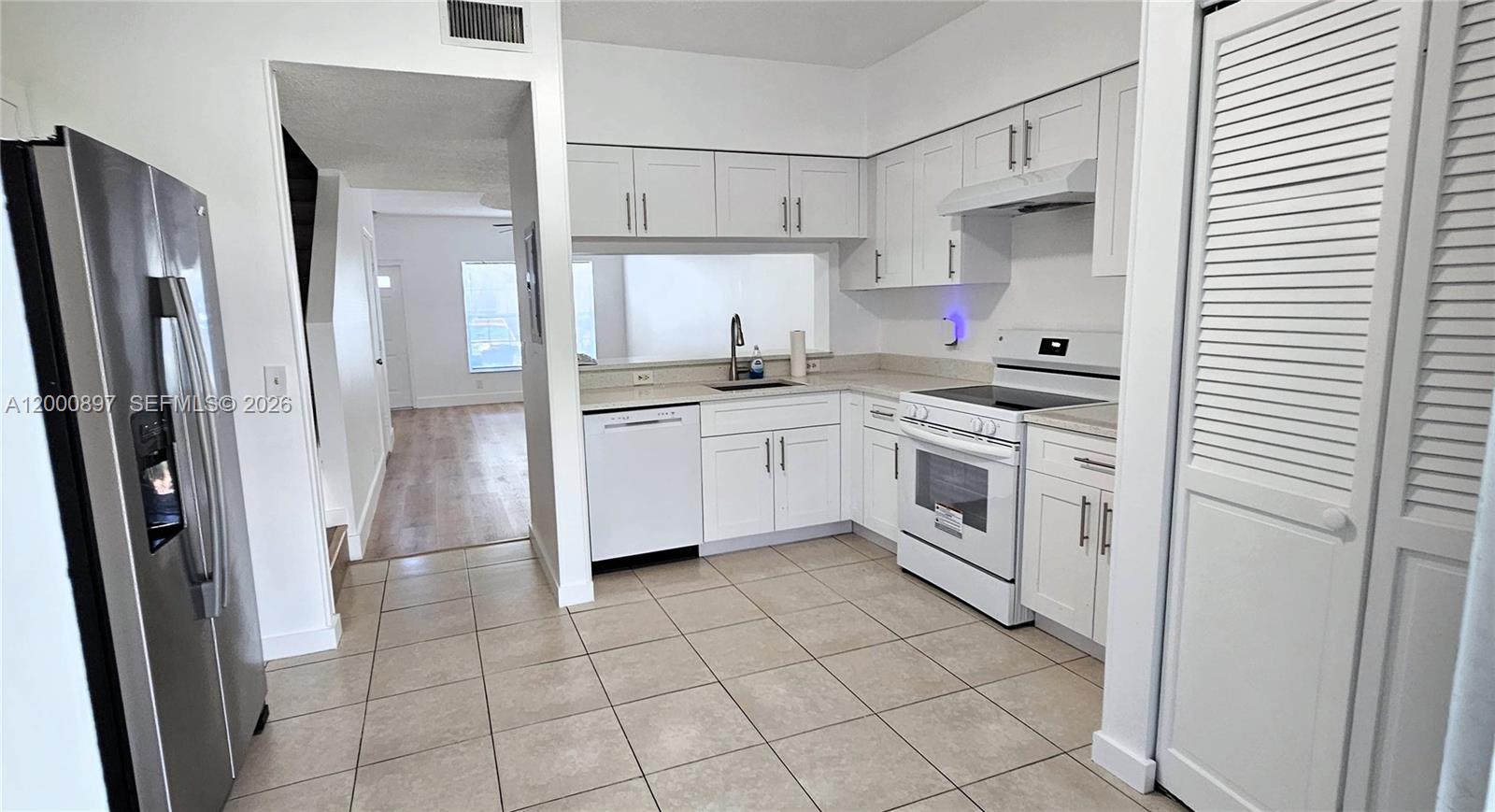 46 Simonton Cir