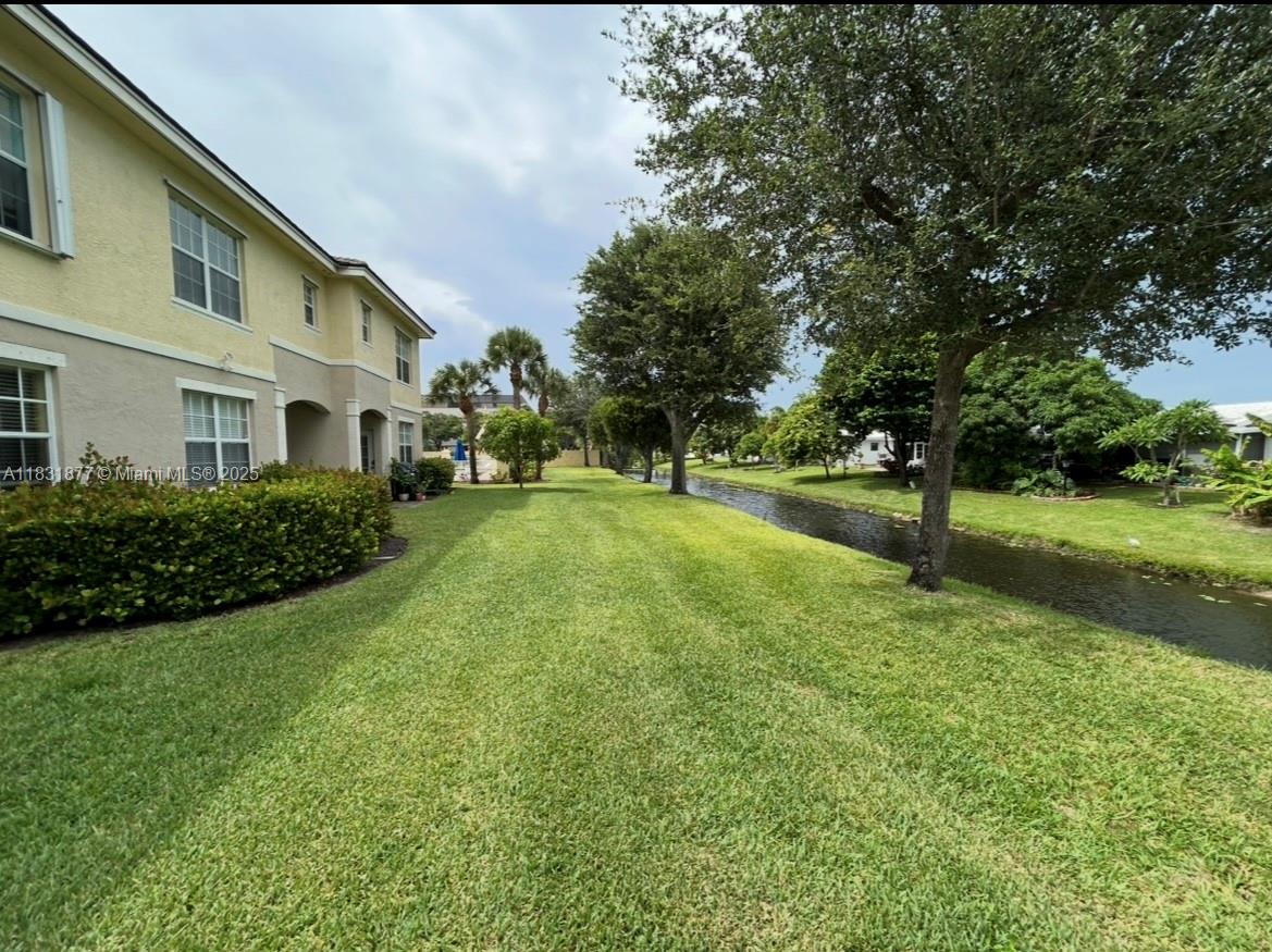 LARGO POINTE - Residential