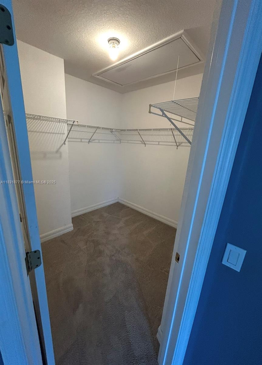 LARGO POINTE - Residential