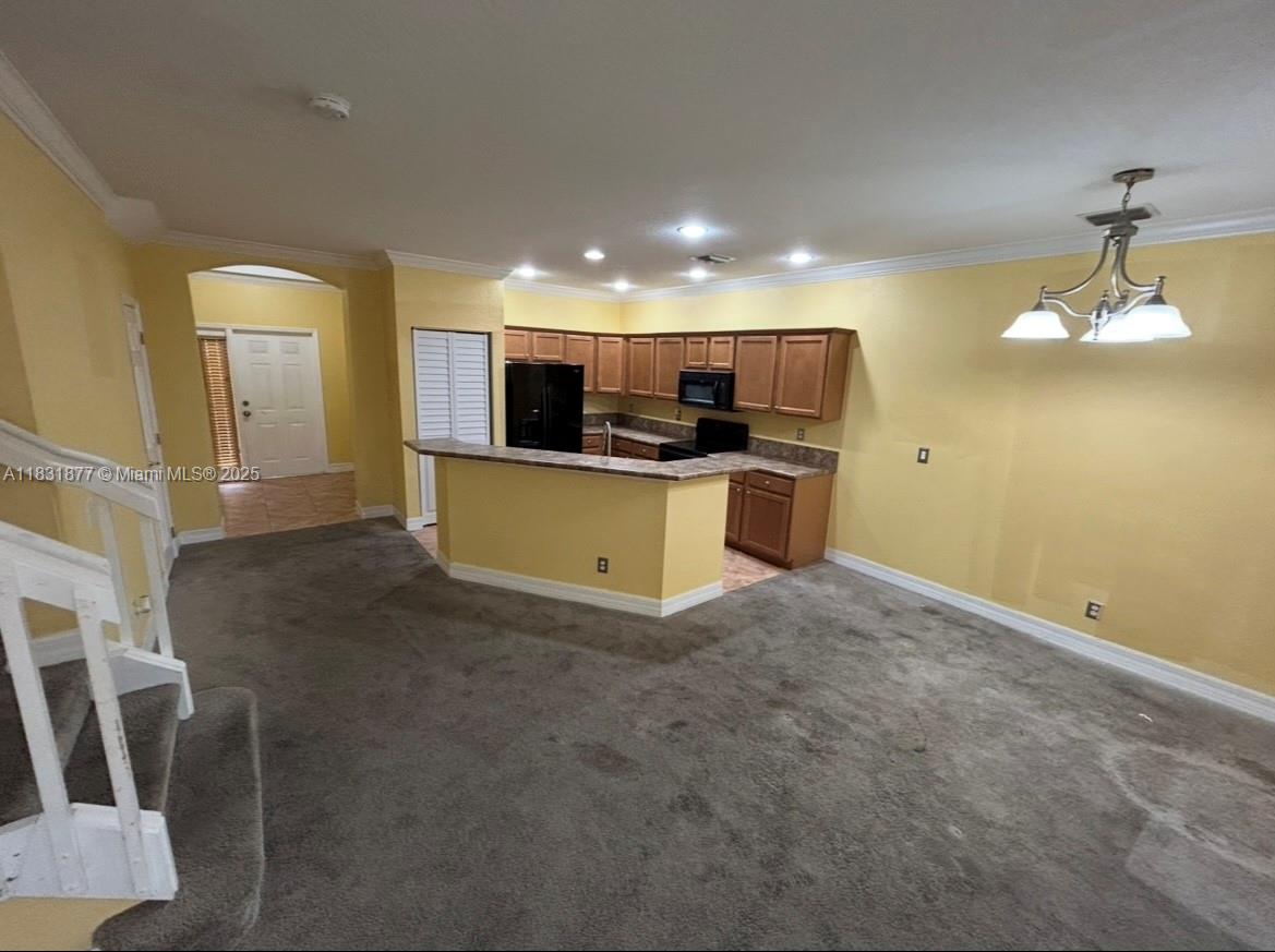 LARGO POINTE - Residential