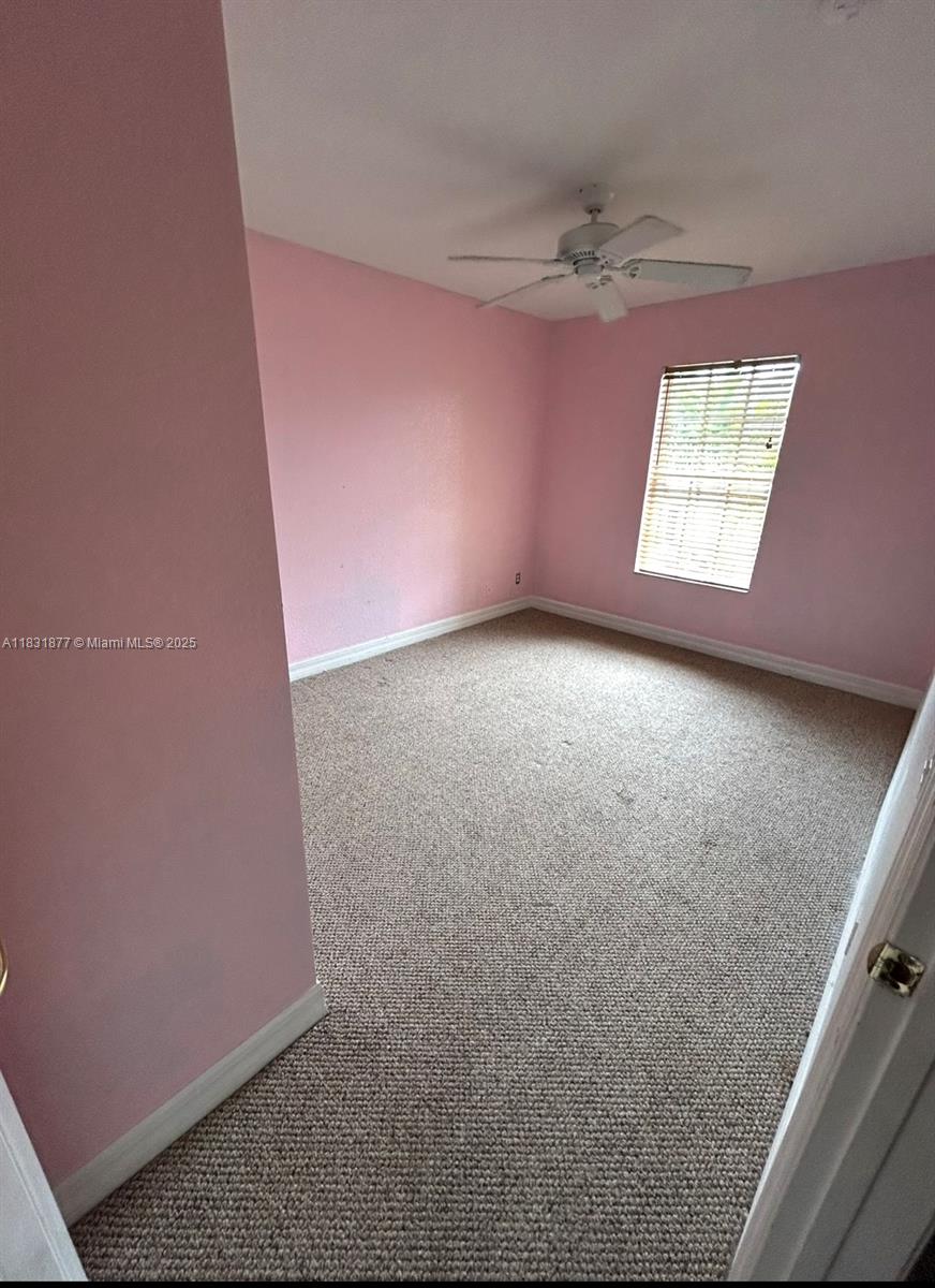 LARGO POINTE - Residential