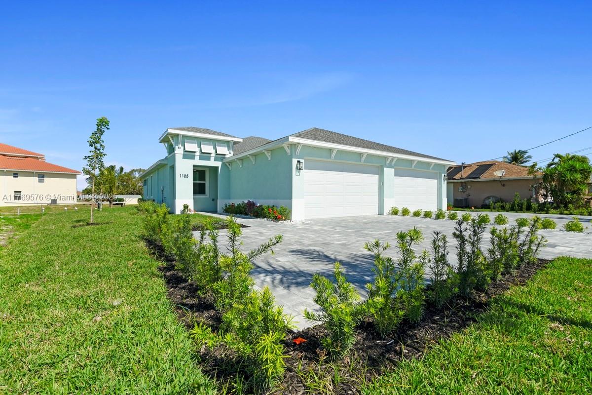 1107 Se 38 St, Cape Coral, Lee County, Florida - 3 Bedrooms  
2 Bathrooms - 