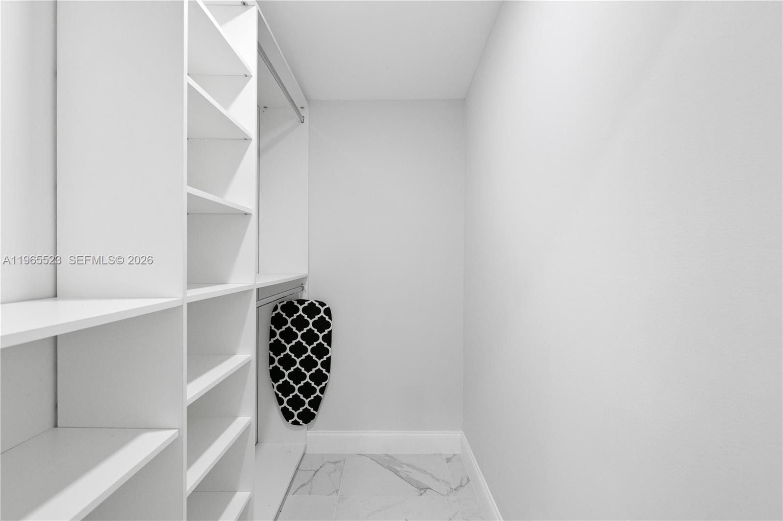 GLENROYAL SUB - Residential