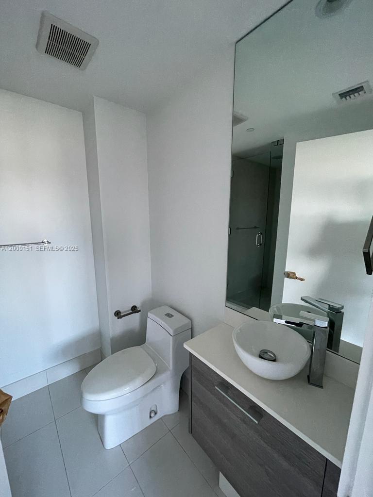 PARAISO BAY CONDO - Residential