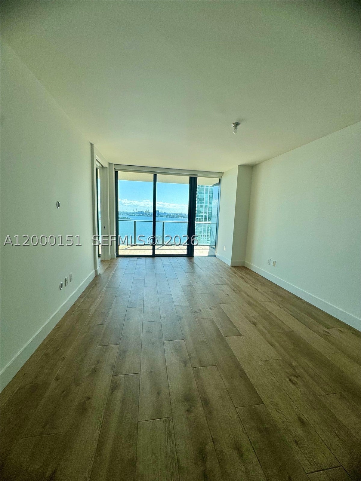 650 NE 32 street 1805