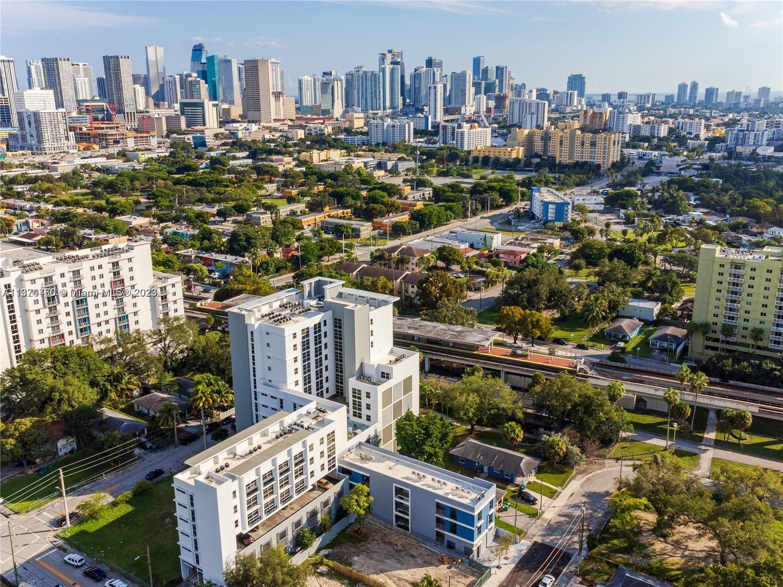 HIGHLAND PARK - Residential Lease