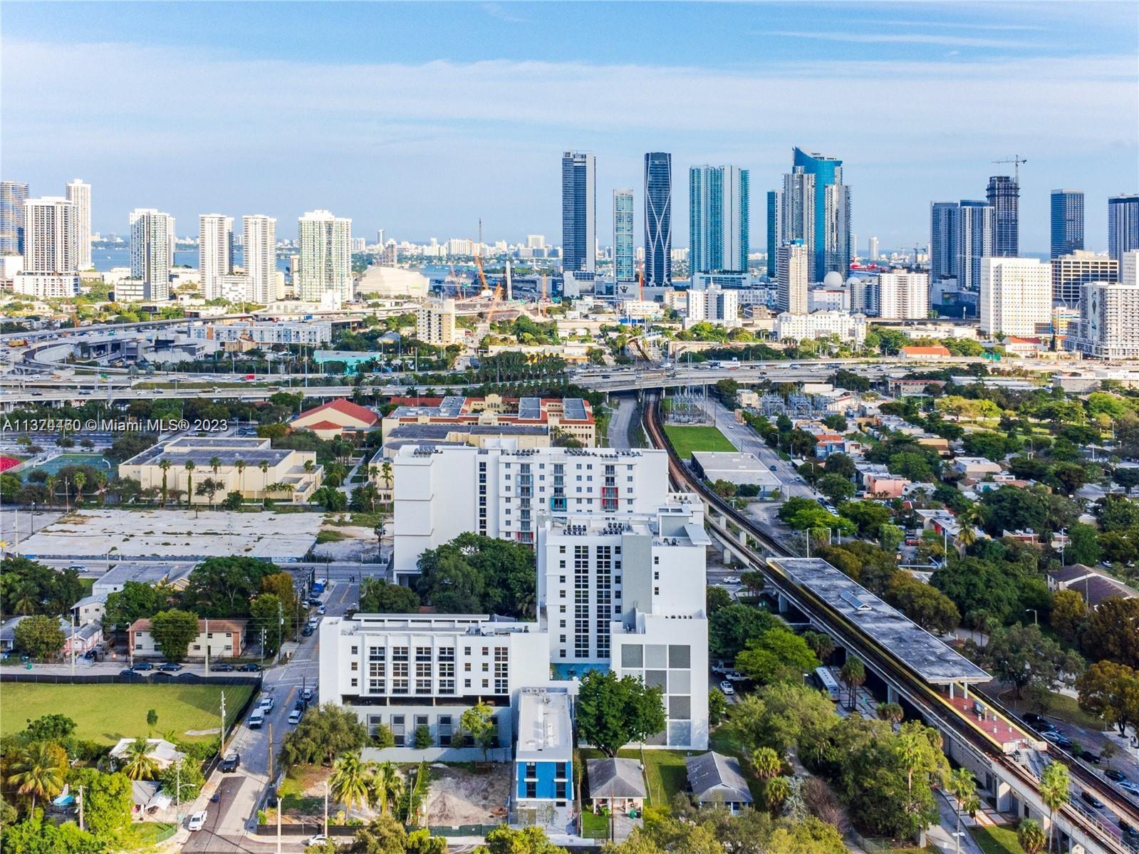 HIGHLAND PARK - Residential Lease