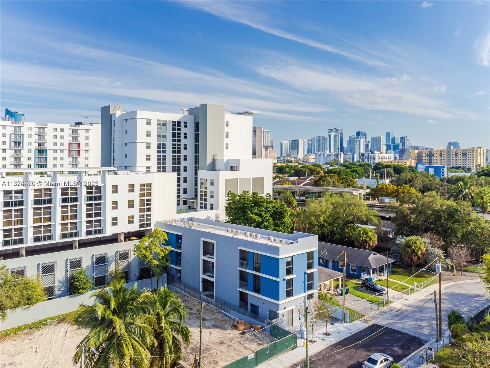 HIGHLAND PARK - Residential Lease