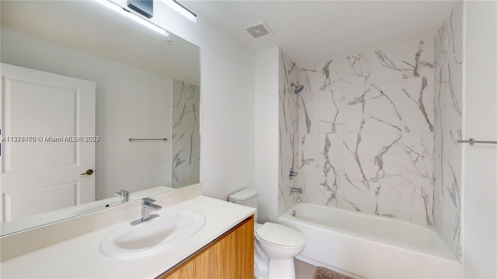 HIGHLAND PARK - Residential Lease