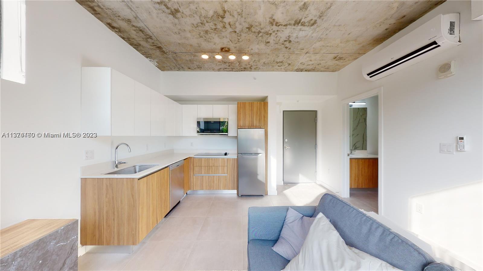 HIGHLAND PARK - Residential Lease