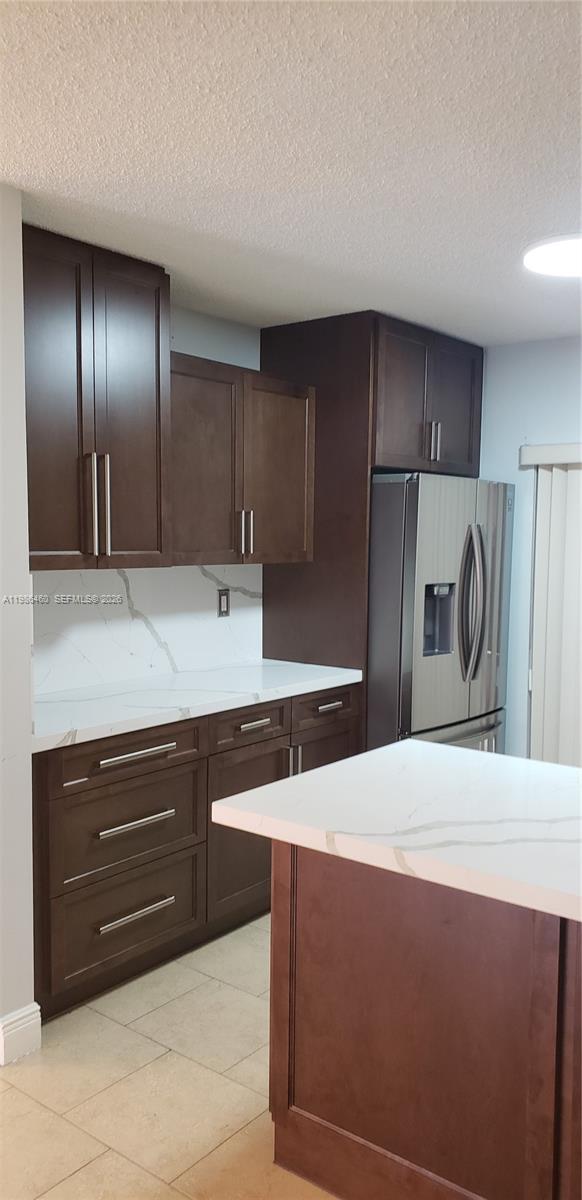 WEST PALM VILLAS III COND - Residential