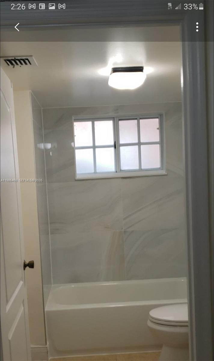 WEST PALM VILLAS III COND - Residential