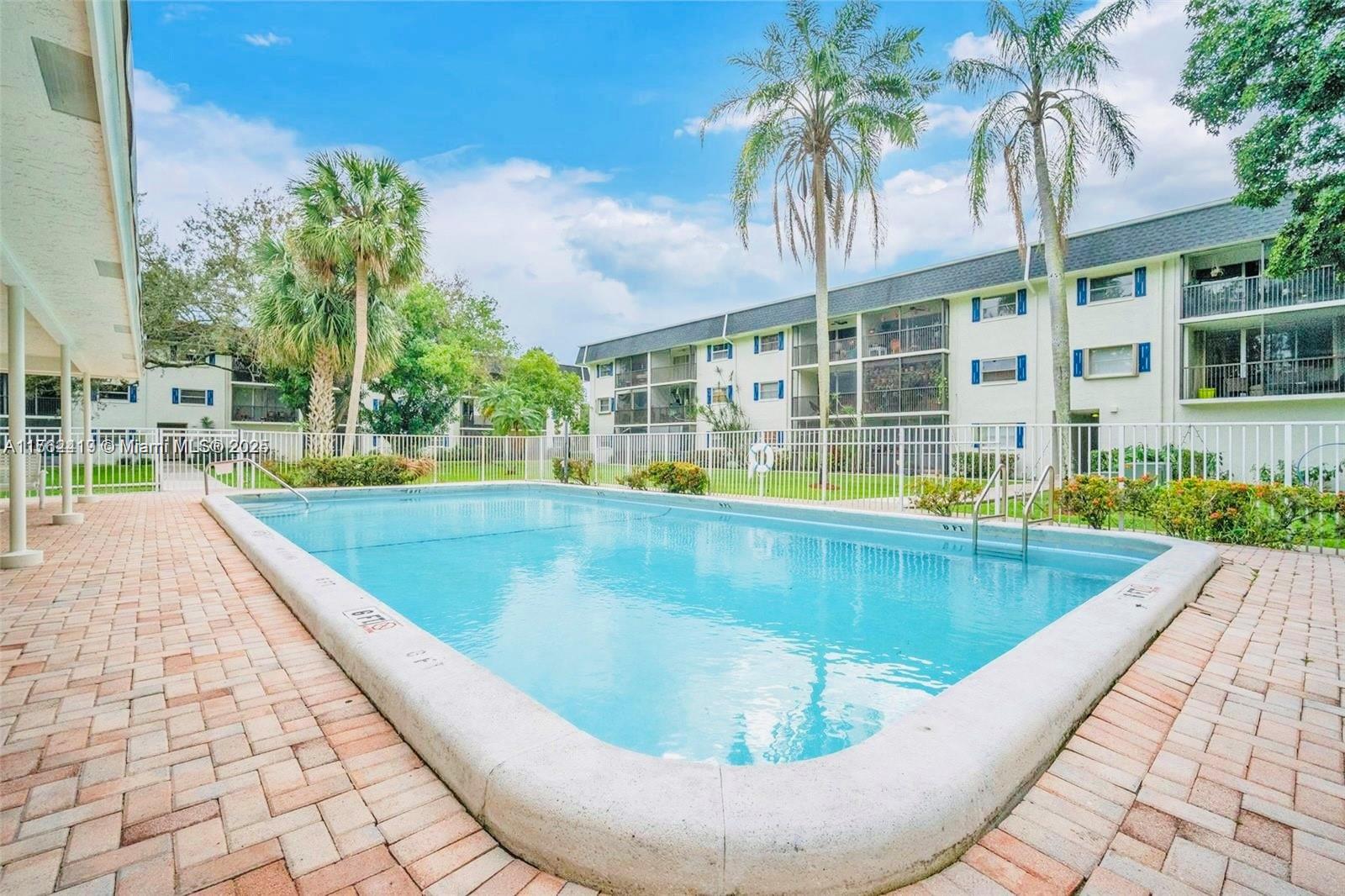 5100 SW 64th Ave 101