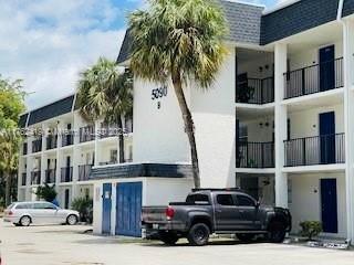 5100 Sw 64th Ave 101, Davie, Broward County, Florida - 2 Bedrooms  
2 Bathrooms - 