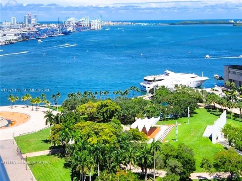 50 BISCAYNE CONDO - Residential